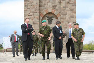 Nejvy pedstavitel NATO v Kosovu