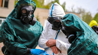 Čeští chemici úspěšně prošli certifikací NATO během cvičení IRON WOLF 25-I 