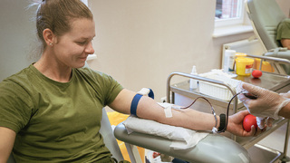Čeští vojáci v Litvě darovali krev kaunaské nemocnici