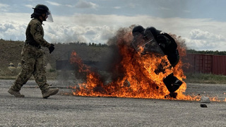 Čeští vojáci absolvovali náročný výcvik FirePhobia v rámci mise KFOR v Kosovu