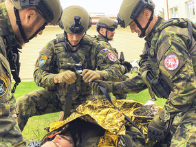 Čeští bojoví záchranáři vyhráli v Lotyšsku soutěž Horned Viper