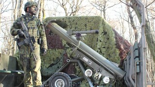 Poprvé v zahraniční operaci: Minové vrhače ženistů míří do Lotyšska