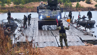  Odloučení je náročné, výborný kolektiv ale pomáhá. Jak vypadají poslední týdny na misi v Lotyšsku