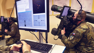 Výcvik v zachytávání cílů je pro operátora protiletadlového kompletu klíčový