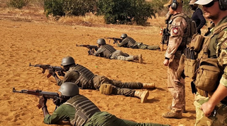 Český úspěch v Mali: Místní chodí na výuku včas a snaží se být co nejpilnější