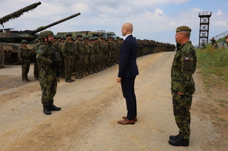 Slovenský ministr obrany navštívil Mnohonárodní bojové úkolové uskupení