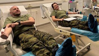 Vojáci mnohonárodního uskupení na Slovensku darovali 90 litrů krve