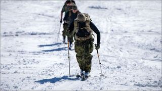 Zavalení lavinou i obrana hranic. Průzkumníci na Slovensku trénovali v Nízkých Tatrách nasazení v horách