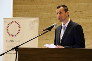 A strong transatlantic partnership, adequate defence resourcing invested into capability shortfalls and improved strategic communication of our missions and operations – all those are essential for strengthening our ability to respond to crises. That was the primary takeaway from the discussions security experts from European and non-European countries, EU institutions, NATO and think-tanks, who gathered in Prague for the conference named Responsive CSDP: Navigating through Troubled Waters of Geopolitics