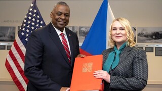 Illustration picture to the article The Minister of Defence Jana Černochová will discuss the safety of Europe with the US Secretary of Defence Lloyd Austin 