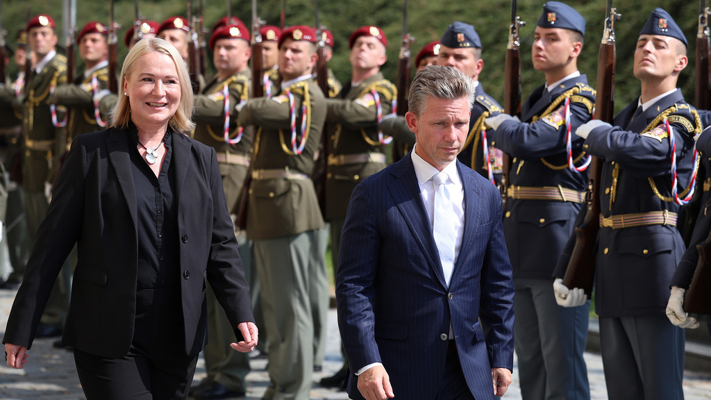 Defence Minister Jana Černochová met with her Swedish counterpart 