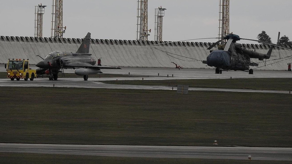 Dispersed operations: strategy for air power survival and flexibility