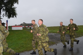 Hraničtí vojáci vyběhali pro fond solidarity 30 tisíc