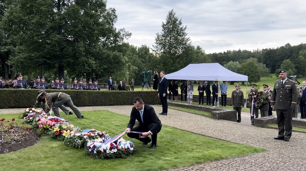 „Na lidické oběti nikdy nezapomeneme!“ Náměstek Blažkovec se zúčastnil pietního aktu v Lidicích