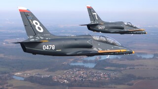 Na těchto strojích bude CLV LOM PRAHA cvičit nové piloty vzdušných sil, podívejte se