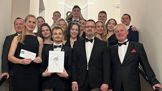 Stříbrná expozice Univerzity obrany na veletrhu Gaudeamus Praha 