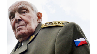 Zemřel generál Radovan Procházka, po listopadu 1989 spoluzakládal české tajné služby