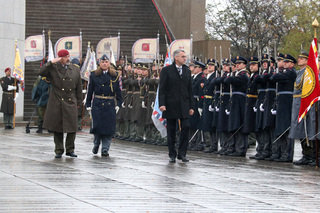 Ministr Metnar, zástupci armády, prezidenti a premiéři Čech a Slovenska si na Vítkově připomněli založení státu