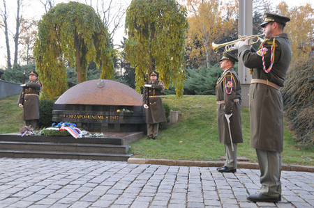 A minute of silence to honour the executed; marked by a bugler 