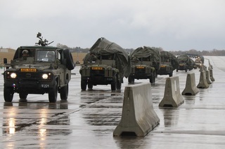 Stanový tábor pro tisíc pět set vojáků nacvičujících Přehlídku 2018