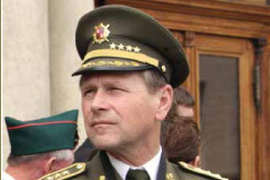 Jsme regulérní armádou, která pracuje ve standardech NATO, řekl armádní generál Jiří Šedivý