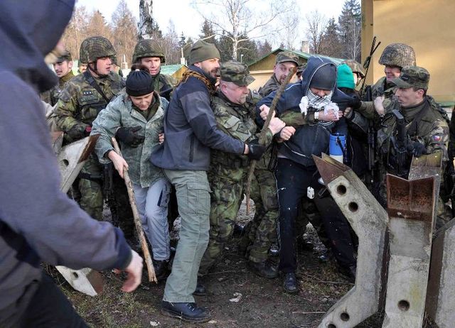 Crowd control training (simulation at the Brezina MTA)