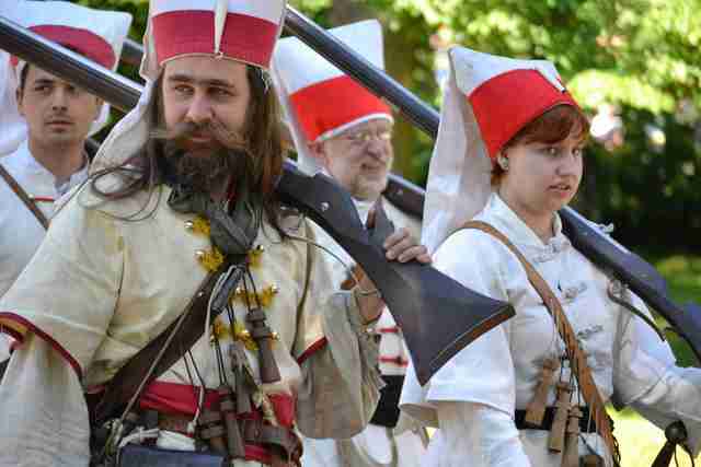 Procession through Roznov pod Radhostem (4)