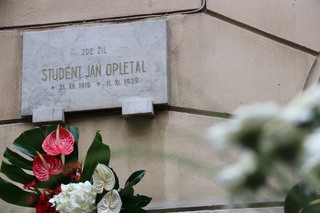 17. listopad 1939 a 1989 si připomněl i resort obrany