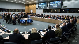 Pět desítek zemí se na schůzce v německém Ramsteinu domluvilo na další vojenské podpoře Ukrajiny