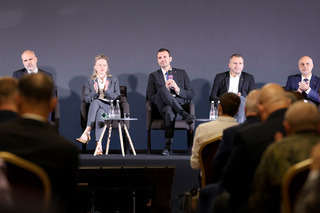 Na obranném fóru v Kyjevě se diskutovalo o budoucnosti česko-ukrajinských obranných projektů