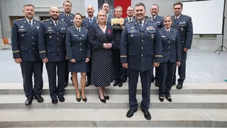 Vyšla monografie o Vzdušných silách Armády ČR