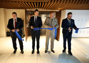 Připomeňte si rok 1944 v Armádním muzeu Žižkov. Vojenský historický ústav otevírá novou výstavu