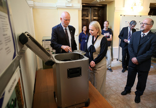 Ministryně obrany Černochová navštívila Vojenský výzkumný ústav