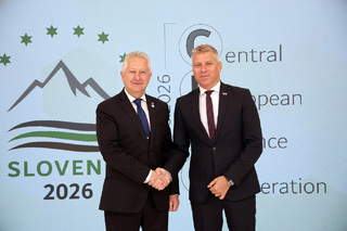 Ministr obrany se ve Slovinsku zúčastnil jednání s resortními kolegy ze střední Evropy