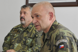 Do slavnostní přehlídky na Evropské třídě se zapojí přes dva tisíce osob a více než dvě stě kusů techniky