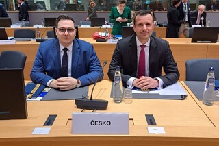 ČR se zapojí do nové iniciativy EU na nákup a dodávky munice pro Ukrajinu