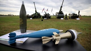 Vláda projednala souhrnnou vojenskou pomoc České republiky Ukrajině od roku 2022