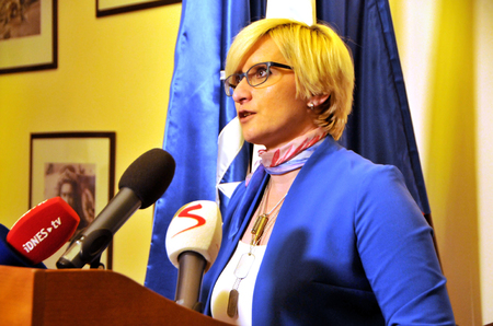 Letitý problém s výstrojí vojáků považuji z velké části za vyřešený, říká Karla Šlechtová