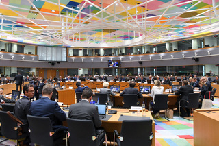 EU pracuje na zrychlení výroby munice pro Ukrajinu, zbrojaře podpoří granty