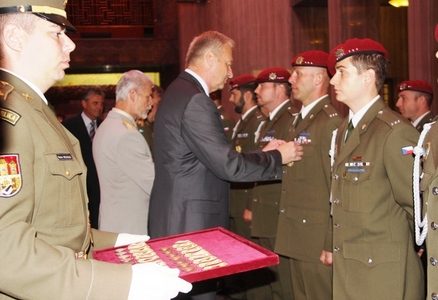 Also Chief of the General Staff of ACR Lieutenant General Petr Pavel contributed to decoration of soldiers