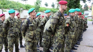 Záložníci v Národním očkovacím centru chtějí lidem pomáhat i dokázat, že službu zvládnou