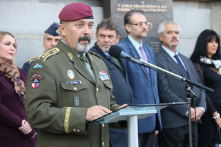 Generálporučík Aleš Opata otevřel výstavu 100 let armády
