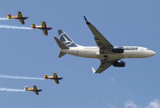 Mezinárodní letecký den v Bukurešti obohatila ukázka českého display pilota