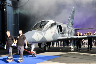 Ministr obrany Lubomír Metnar se zúčastnil slavnostního představení letounu L-39 NG