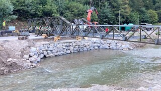 Čeští ženisté postavili v poničeném Slovinsku tři provizorní mosty, vrátili se včera