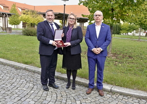 Ministryně navštívila veterány ve vojenské nemocnici: Špičkové pracoviště, odvádí skvělou práci