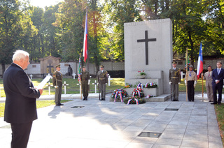 Na Olšanských hřbitovech se uskutečnila vzpomínka na legionáře, kteří padli při bitvě v Doss Altu v Itálii