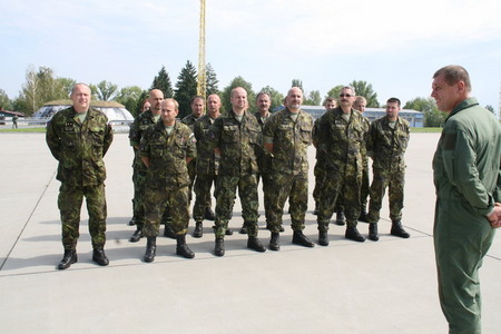 General Kankia addresses the mission´s soldiers