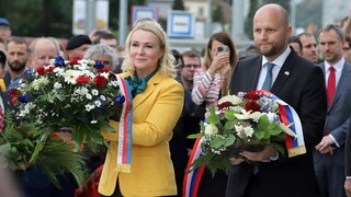 Památce Kubiše s Gabčíkem se nikdy nesmíme přestat klanět, řekla ministryně obrany