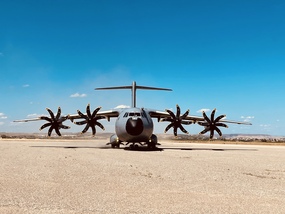 Taktické létání ve Španělsku: Česká osádka plnila bojové úkoly v nízkých výškách pod dohledem instruktorů